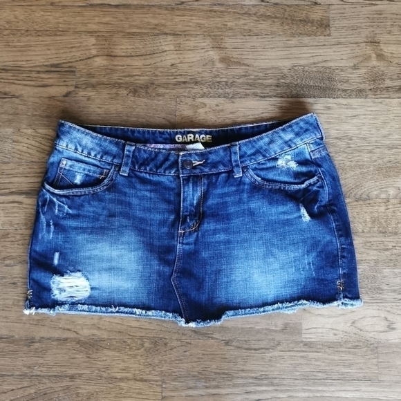 GARAGE Distressed Faded Denim Miniskirt 11 - Picture 1 of 6